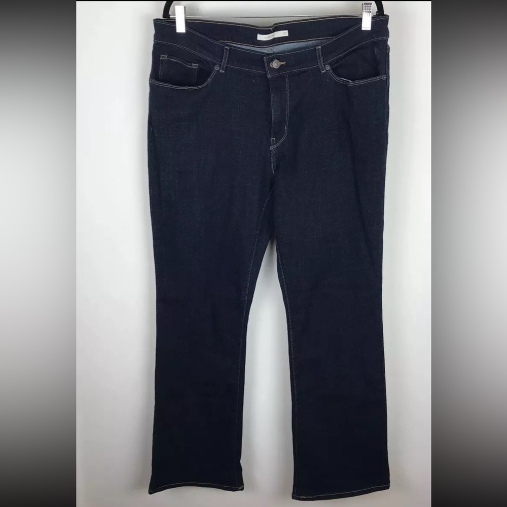 Levis Women’s Jeans 16 / 33 Classic Boot Cut Dark Wash Blue Denim